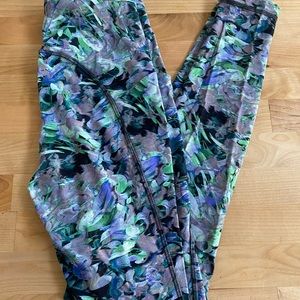Lululemon Swift Speed HR Tight 28”, Size 4